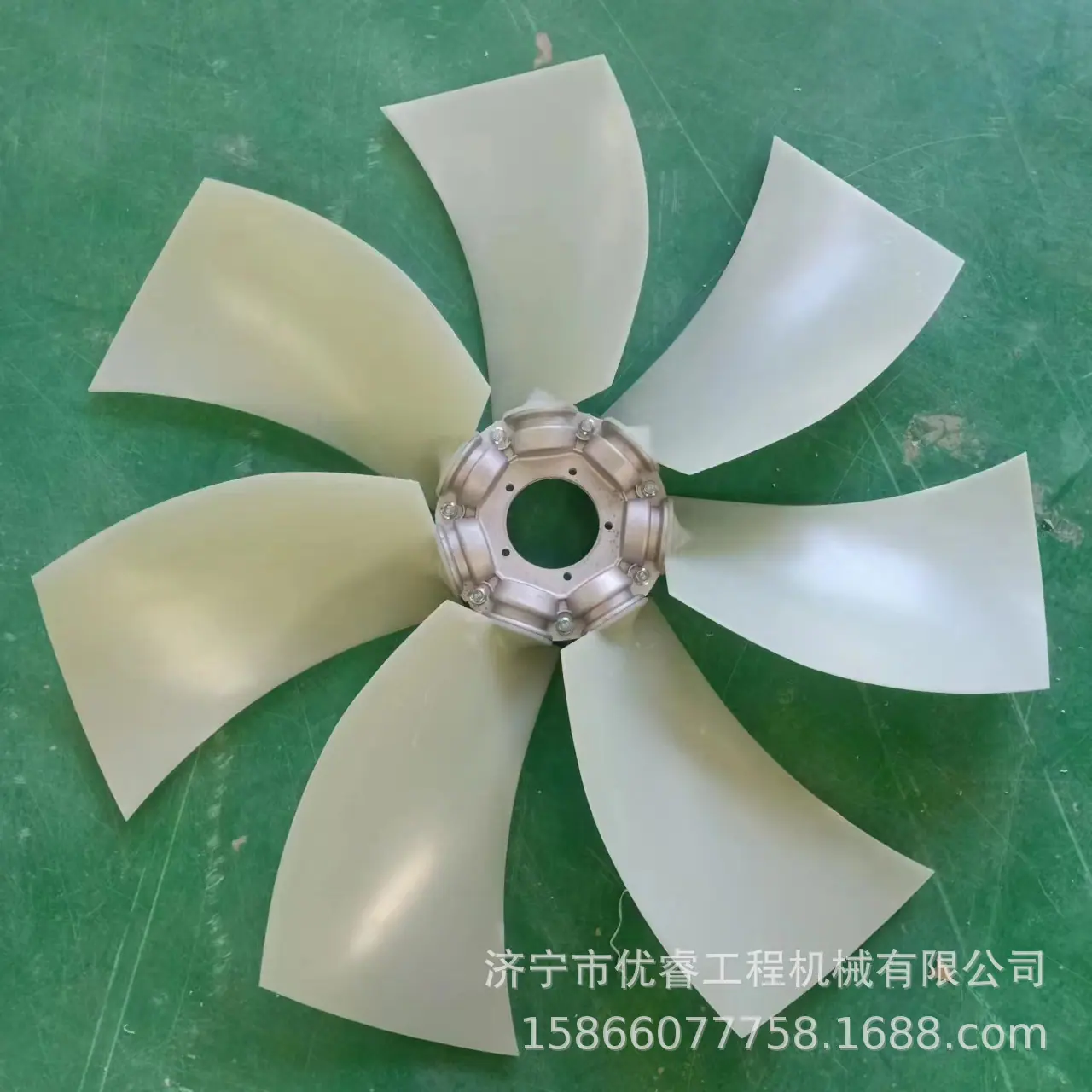 沃尔沃破碎机发动机风扇叶7叶售590