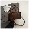 Las populares bolsas pequeñas de este año para mujer, versátiles para otoño e invierno 2026, nuevo bolso de hombro cruzado de moda retro, bolso de mano, bolso almohada