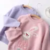 Suéter Grueso de Lana Hecho a Mano con Dibujo de Conejo para Niñas, Nuevo Suéter Pulóver de Cuello Redondo Otoño/Invierno para Niños Mayores, Suéter de Capa Base