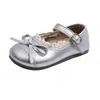 Zapatos de Cuero para Niñas 2026 Primavera y Otoño Nuevo Estilo Coreano Versátiles Zapatos de Princesa con Lazo para Niñas con Suelas Suaves y Ribete de Encaje