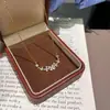 Pendientes Populares de Mariposa Cool con Tachuelas de Diamante de Xiaohongshu, Lujo Accesible Único, Pendientes de Mariposa Mini Exquisitos y de Alta Gama