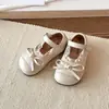 Zapatos de Piel para Niñas 2026 Primavera y Otoño Nuevo Estilo Coreano Versátiles Zapatos de Princesa con Lazo Suela Suave Mocasines Casuales