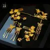 Tocador de Novia Chino 2024 Nuevo Retro Pasador de Flor Dorada Traje Clásico Xiuhe Vestido de Dragón y Fénix Accesorios para el Cabello