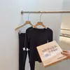 Camada base aprimorada anti-agarre, com toque de nuvem, para mulheres, líquido base ultraleve e amigo da pele, blusa de gola redonda com manga longa 0011