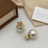 Pendientes huecos geométricos de moda Luojia para mujer, pendientes de diseño exquisito de estilo Chanel de alta calidad, joyería sencilla que combina con todo.