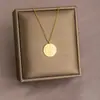 Collar Jinmei Jewelry de Acero de Titanio Dorado para Mujer, Diseño de Nicho de Lujo Ligero, Cadena para Clavícula Versátil de Moda de Gama Alta, Transfronterizo