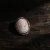 Broche Cabeça de Beleza em Relevo Medieval Europeu e Americano Transfronteiriço, Acessórios de Vestuário com Retrato Estilo Corte Vintage Atacado