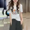 Camiseta de punto de manga corta con letras de colores para mujer, estilo nuevo de verano 2026, fina, cuello redondo, chic coreano, top adelgazante