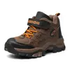 Zapatos de algodón de invierno para niños, forrados de felpa y engrosados para abrigar, botas de algodón grandes estilo Noreste, tallas medianas y grandes para niños, botas de nieve para exteriores con punta de acero