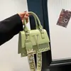 Bolsa de Nicho com Design Francês para Mulheres, Bolsa de Mão Pequena Texturizada da Moda, Tendência Ins, Bolsa Transversal Lisa com Franja