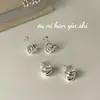 Pendientes Metálicos Enroscados Onihan de Plata de Ley S925 para Mujer Lujo Ligero Gama Alta Clavo de Oreja Pendientes Elegantes de Nicho Únicos