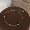 Chapado Electrolítico en Oro Real Zirconia Microincrustada Joyería de Mano Elegante Diseño de Nicho para Mujer Pulsera Geométrica Cubo de Azúcar Pulsera Estilo Ins