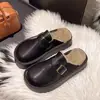 Zapatos de algodón tipo Birkenstock de suela gruesa y peludos para mujer, diseñados para uso en exteriores, colección otoño/invierno 06, estilo fácil de poner, cálidos y cómodos para uso en interiores, diseño de media zapatilla