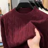 Suéter casual de punto trenzado gris para hombre, estilo pullover, nuevo diseño de otoño e invierno, top base de punto de ajuste holgado