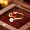 Anillo Cruzado de Moda Europea y Americana Nuevo de Lujo Ligero de Cobre con Circonita para Mujer, Joyería de Gama Alta Versátil de Nicho Ajustable al por Mayor