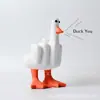 Pato Criativo de Dedo do Meio Transfronteiriço Enfeites Engraçados Artesanato de Resina Enfeites de Mesa para Casa Presentes para Amigos e Colegas