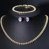 Moda Estilo Coreano Noiva Vestido de Casamento Gota d'água Zircônia Conjunto de Luxo Leve Corrente Colar Brincos Pulseira Conjunto de Três Peças Acessórios para Madrinha