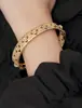 Pulseira Aberta Flor Escovada Banhada a Ouro Real Zircônia Pulseira de Temperamento Luxo Leve Francês Joia Versátil de Alta Qualidade para Mulheres