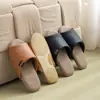 Nuevas zapatillas de lino para otoño e invierno para mujer, antideslizantes para interiores, resistentes al desgaste, transpirables, con tacto suave, zapatillas silenciosas para el hogar para hombre