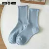 Meias femininas de algodão puro de comprimento médio para primavera e outono, combinadas com sandálias Birkenstock, estilo JK, brancas, resistentes a odores, pós-parto, meias longas sem costura
