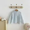 Camisa Casual Infantil Coreana e Japonesa Listrada Vertical para a Primavera de 2026, Camiseta Versátil de Gaze de Algodão Dupla Camada para Meninos e Meninas, Top para Crianças Pequenas