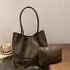 Bolso tote nuevo de gran capacidad, color liso, hecho de cuero encerado al aceite, versátil, retro, elegante y perfecto para ir al trabajo, con un diseño simple y chic, adecuado para llevar en la mano o al hombro