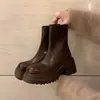 Piel súper suave~Botas Martin negras vintage de piel suave con suela gruesa para mujer, que aumentan la altura, diseño simple con cremallera trasera, tacón grueso, botas vintage ajustadas
