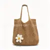 Bolsa de Mano Tejida Hueca Floral Roja Casual para Mujer, Nuevo Modelo 2026, Gran Capacidad, Bolso de Hombro Único Estilo Vacaciones