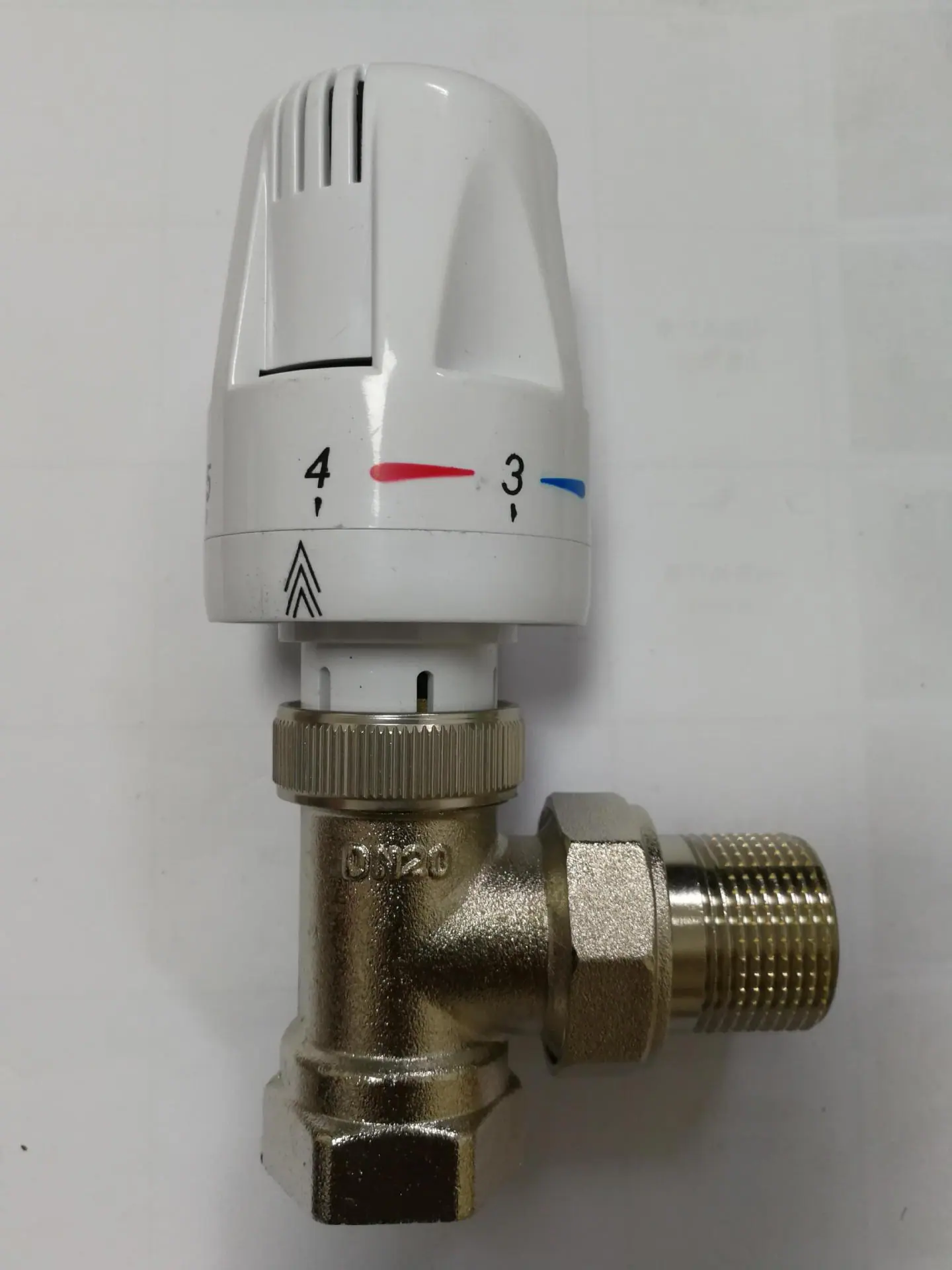DN20自动恒温阀角式