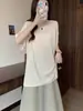 Camiseta Curta de Manga Curta Soltinha Estilo Coreano para Mulheres, Novo Modelo Verão 2026, Design Versátil de Cor Sólida, Top de Nicho, Camiseta Básica