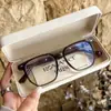 Armações de Óculos de Grau Ultra Leves com Armação Grande na Cor Chá Frio para Mulheres, com um Visual de Alta Qualidade Que Faz o Rosto Parecer Mais Magro, Podem Ser Equipadas com Lentes de Grau e Óculos com Bloqueio de Luz Azul