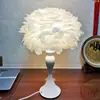 Abajur de Pena Lâmpada de Mesa Quarto Lâmpada de Cabeceira ins Menina Criativo Simples Moderno Luz Noturna Quarto de Casamento Lâmpada Decorativa Quente
