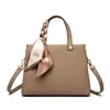 Bolso Cruzado Portátil de Nuevo Estilo para Verano, Bolso de Hombro de Gran Capacidad, Bolso de Alta Gama para el Trabajo, Bolso de Mujer, Bolso de Mujer con Pañuelo de Seda