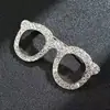 Broche único de perlas con diseño de corazón 2024 nueva moda otoño e invierno corsage accesorios de alfiler delicados para mujer Corea del Sur