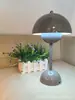 Lámpara de capullo de flor lámpara de mesita de noche para dormitorio lámpara Changming feliz lámpara de acompañamiento de boda lámpara de mesa para habitación de boda nueva un par de lámpara de hongo de ambiente festivo