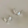 Brincos de Metal Plissados Únicos com Design de Borboleta para Mulheres, Estilosos e Modernos, Luxo Leve, Vintage, Versáteis
