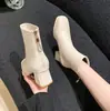 Botas de Cano Curto com Salto Grosso Femininas Outono/Inverno 2026 Novo Estilo Coreano Botas Emagrecedoras com Pelúcia Interna Bico Quadrado Sexy com Zíper Botas Curtas