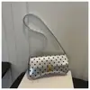 Bolsa feminina casual de um ombro poá tendência feminina 2026 novo estilo elegante da moda grande capacidade estilosa fecho de pressão retrô textura