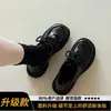 Sapatos femininos de couro pretos de cadarço baixo estilo britânico, novos mocassins estilo universitário verão-outono 2026 para combinar com saias