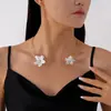 Collar Halter Cruzado Europeo y Americano Sencillo de Flores Abierto Exquisito Versátil Lujo Ligero Nicho de Gama Alta para Mujer