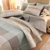 Capa de cama/cobertor dupla face para todas as estações, um lado é 100% algodão e o outro é fleece de bebê, espessado e acolchoado para aquecimento, adequado para camas de tatami