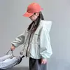 Chaqueta recia para niña YOJIA, nueva y elegante sudadera con capucha para niños Otoño 2026, abrigo ligero para niños para otoño