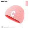 Gorro de Punto Trenzado de Moda Estilo Coreano con Letra C Grande para Hombres y Mujeres, Cálido Versátil para Otoño e Invierno, Color Sólido, Gorro de Propietario Transfronterizo