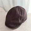 Nuevo boina de estilo retro británico con rayas y visera de cuero patchwork para mujer, otoño de 2026, a la moda, casual, versátil