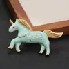 Japonés y Coreano Simple y Personalizado Esmalte Goteo de Aceite Color Macarrón Unicornio Pony Pin Broche Exquisito Corsage de Niña