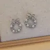 Estilo Ins Lujo Accesible Nicho Pendientes de Flor de Lazo Perla Pendientes de Campanilla Pequeña Geométrica Exquisitos y de Gama Alta