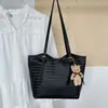 Bolsa de palha tecida retrô transfronteiriça, nova coleção de outono, elegante e de alta qualidade, grande capacidade, adequada para o dia a dia, bolsa de ombro, bolsa de mão e pode ser carregada sob o braço