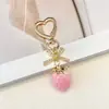 Chaveiro de morango com laço transfronteiriço, pingente criativo em formato de coração, doce pingente para bolsa de frutas, chaveiro de carro