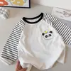 Camiseta interior de manga larga de primavera para niños y niñas, linda, con parches de dibujos animados 3D, a rayas, 100% algodón, top versátil