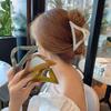 Elegante pinza de agarre grande hueca, sencilla y exquisita, pinza para el cabello de resina, pinza para cola de caballo, accesorios para el cabello rojos de Internet coreanos